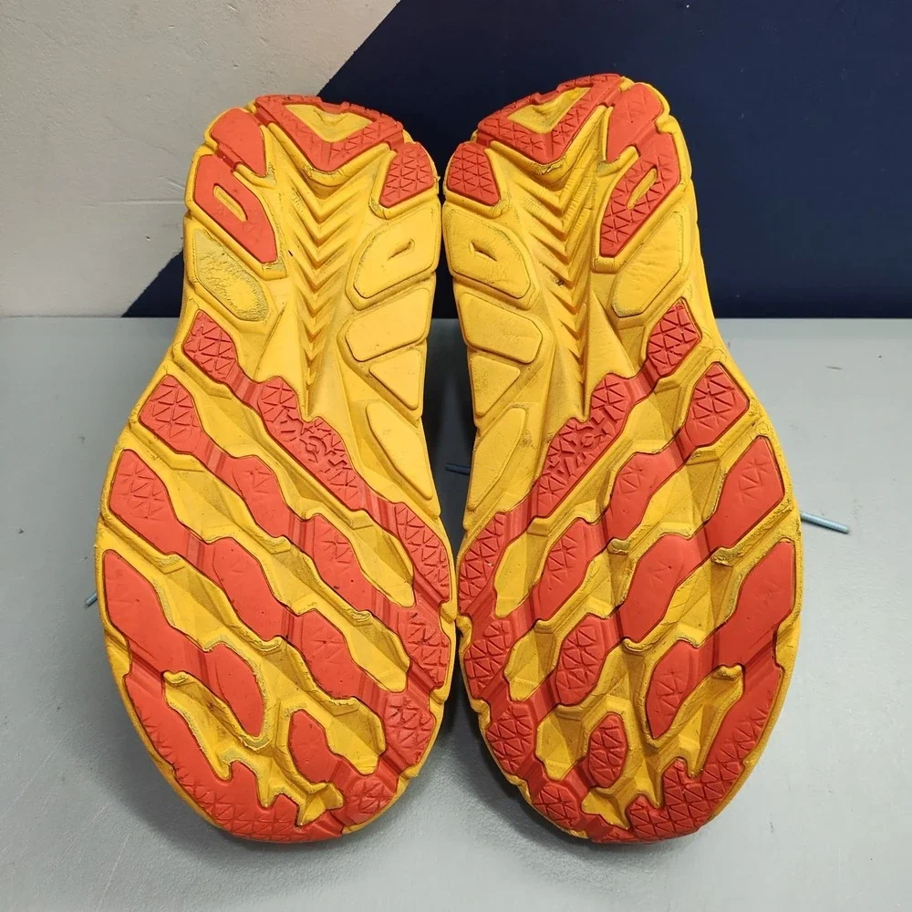 Hoka One One hoka one